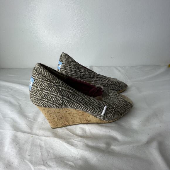 TOMS Shoes Womens Size 7 Wedges Herringbone Cork Heel Open Toe Peep Toe Casual - Picture 2 of 8